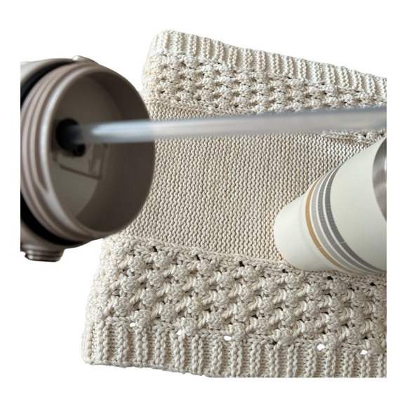 Stanley IceFlow Flip Straw Tumbler 30oz – Varsity Colorway - Picture 7 of 8